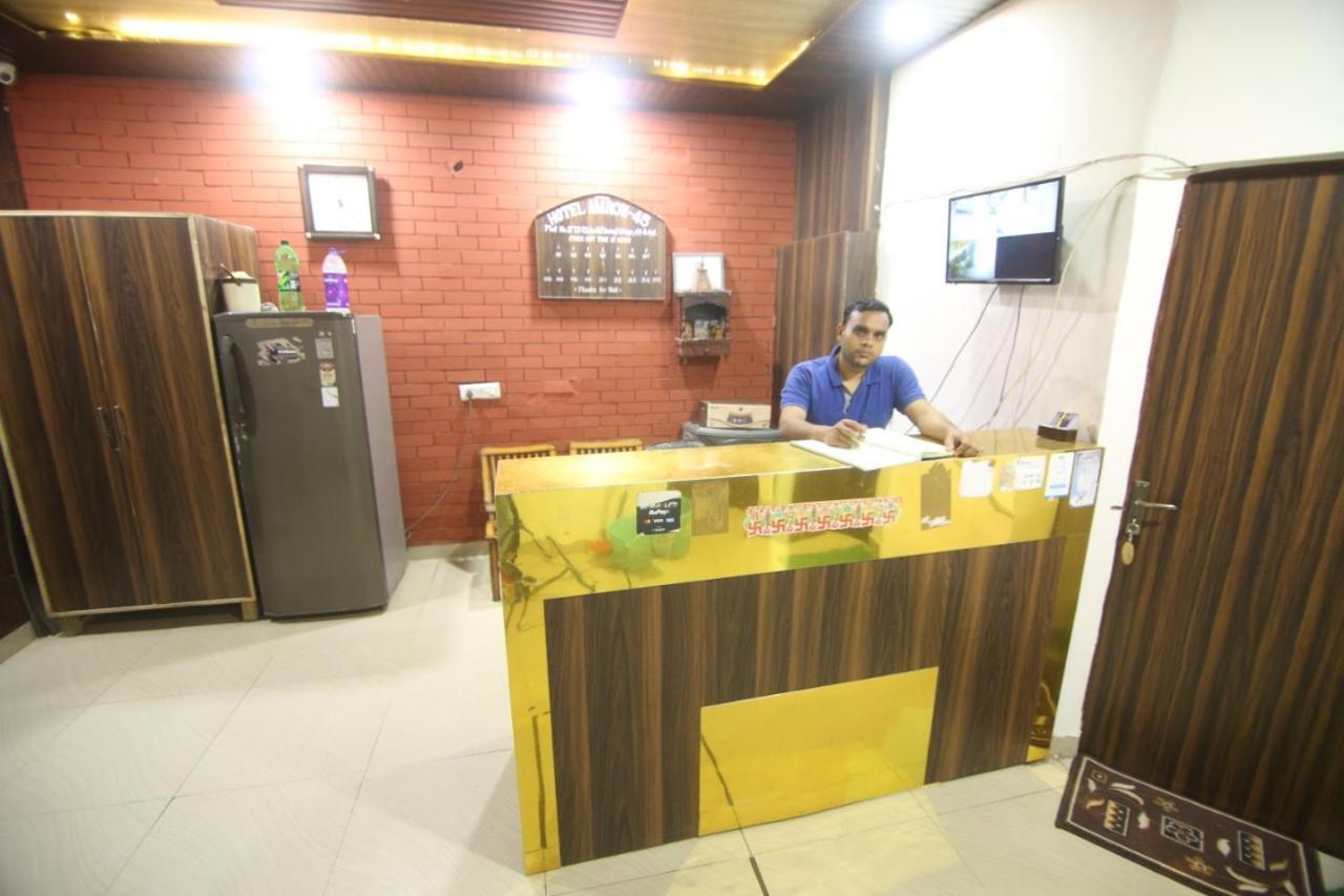 Hotel Amron45 Chandīgarh エクステリア 写真