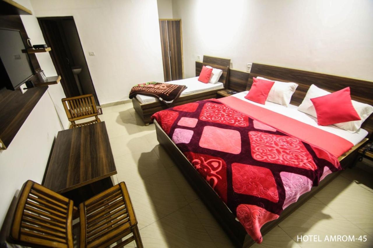 Hotel Amron45 Chandīgarh エクステリア 写真